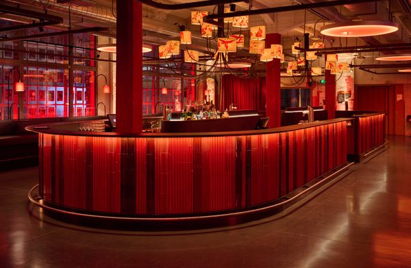 Papiersaal Bar, Theke, Design