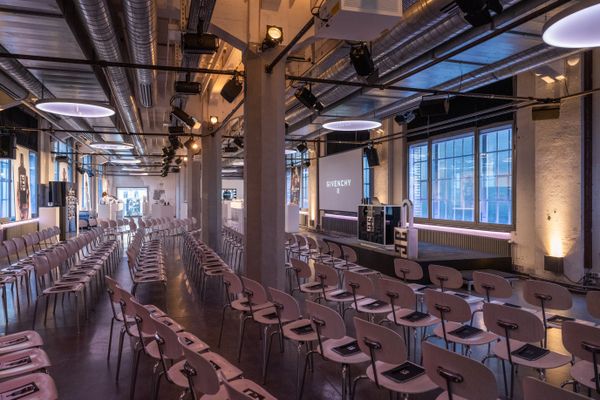 Referat/Showroom Folium, Bestuhlung, ohne Menschen 