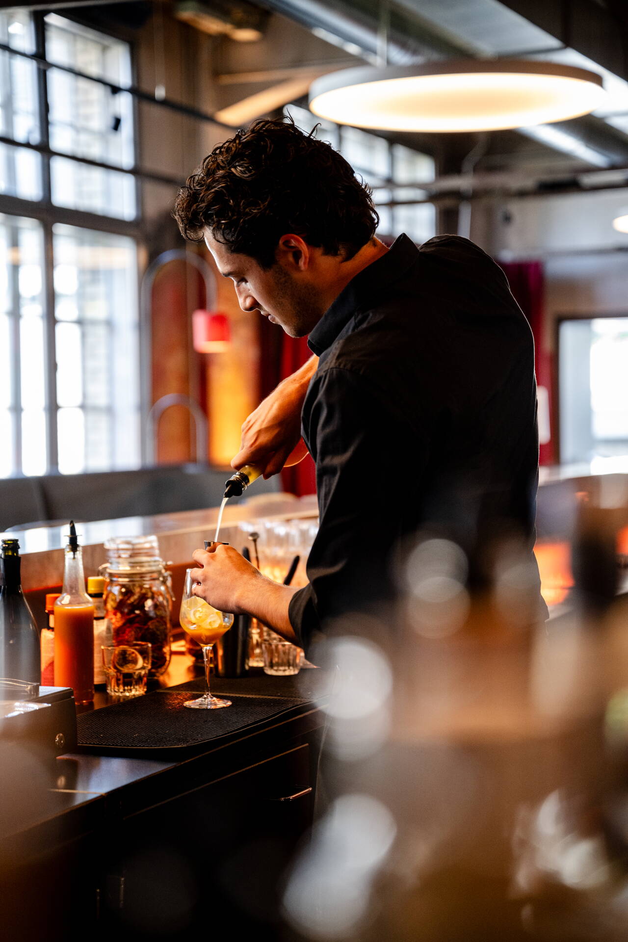 Papiersaal bar, drinks Papiersaal Bar, drinks preparation