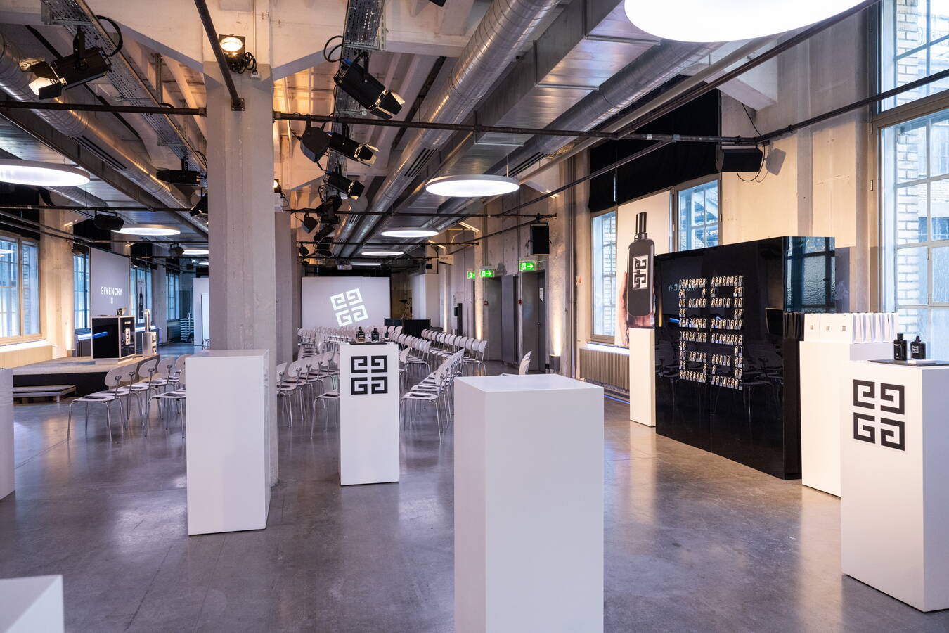 Showroom im Folium, ohne Menschen, Deko