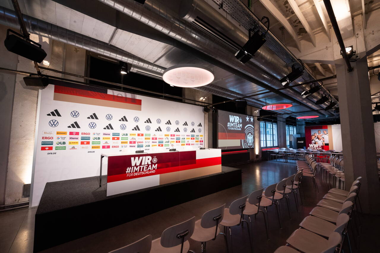 Scheinwerfer im Folium Scheinwerfer im Folium